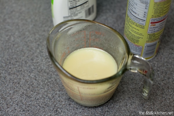 Coconut Tres Leches Cake // Epcot Flower & Garden Festival Coconut Tres Leches Cake // Epcot Flower & Garden Festival